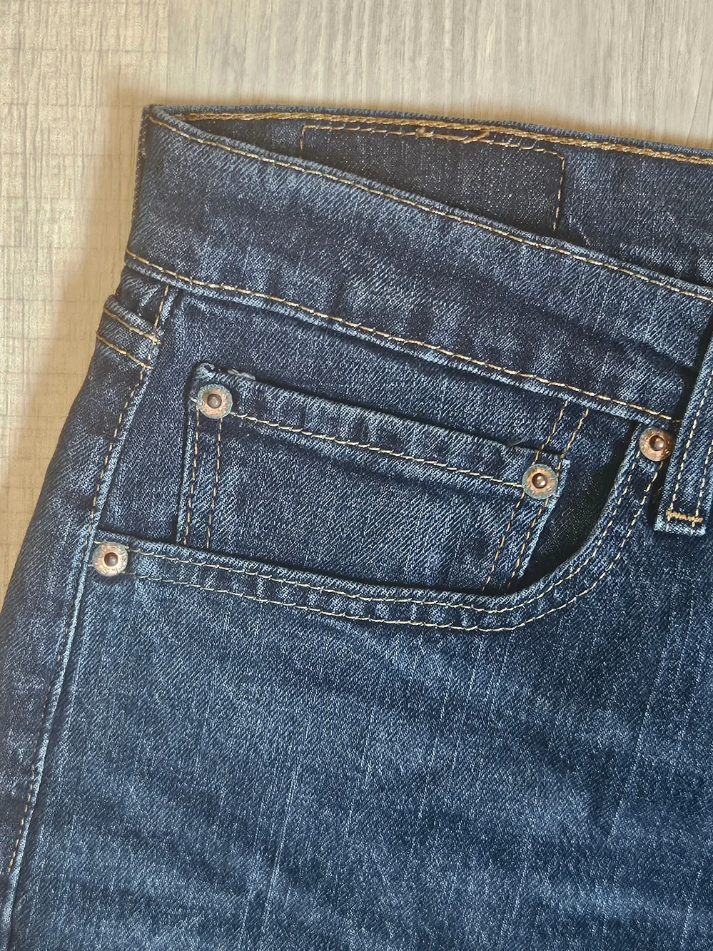Levi’s 505 Men’s Regular Fit Dark Wash Jeans 34x30